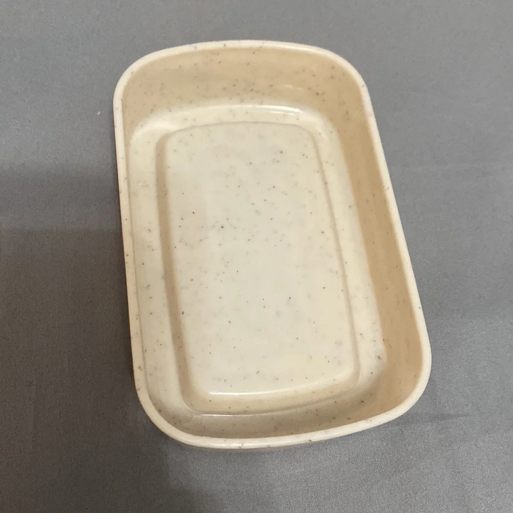 BOGO Speckled Ivory Colored Plastic Bathroom Set